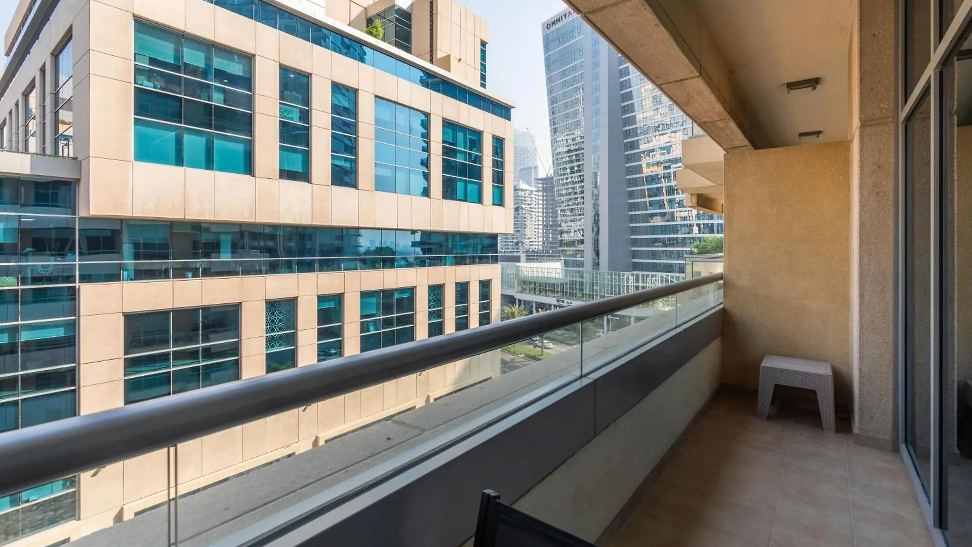 Apartment Bespoke Residences - Spacious Studio In Bay Square Dubai